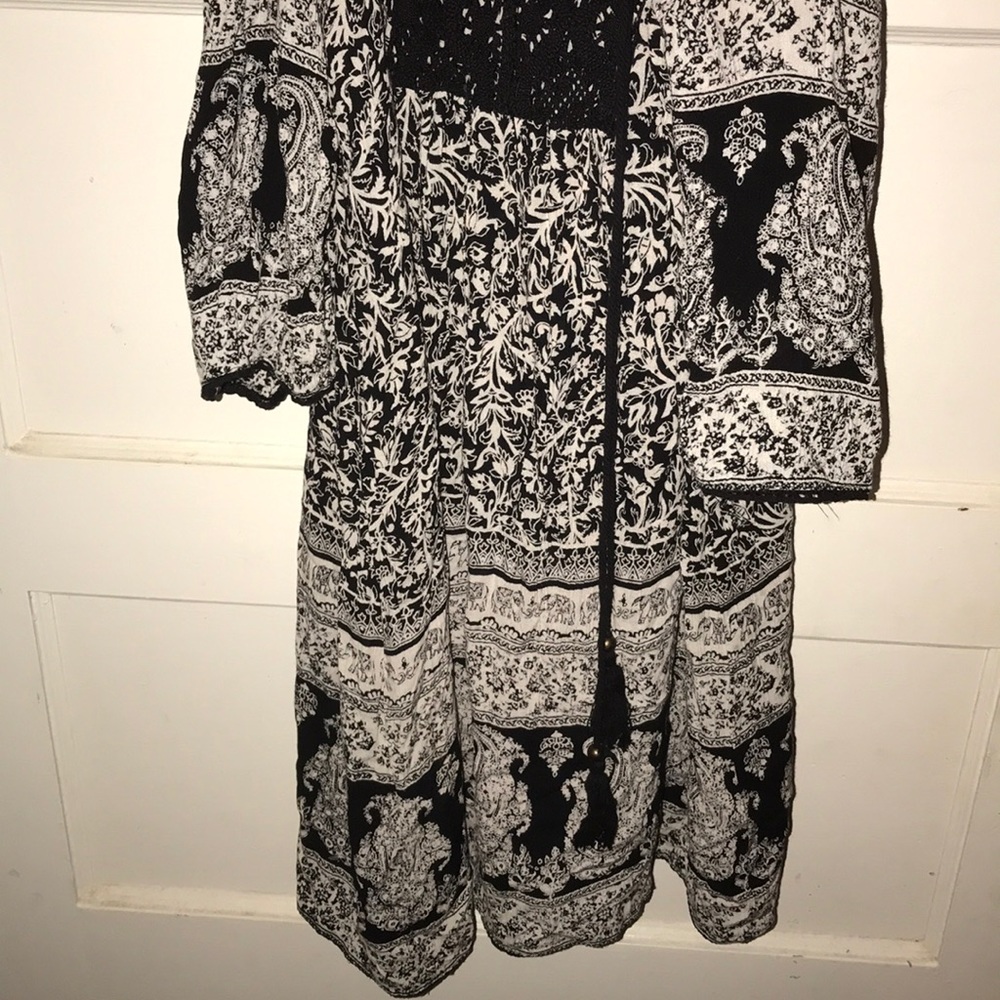 Dress - Picture 2 of 3